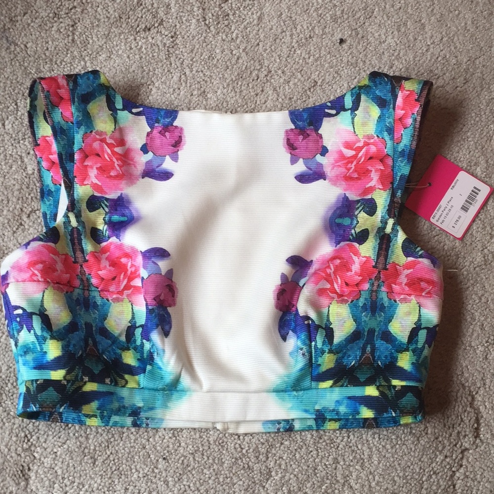 MacDuggal crop top.